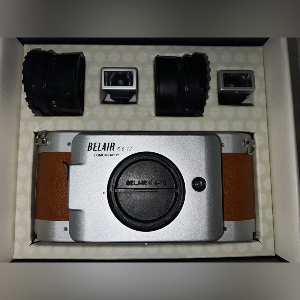 Belair lomography camera x6-12